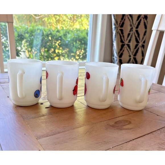 Vintage Set of 4 Anchor Hocking Shortcake and Friends Milk Glass Mugs Cups Used - Picture 3 of 15